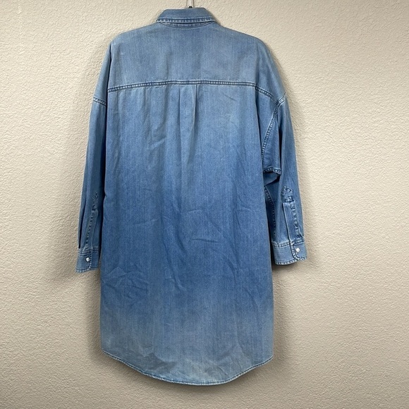 NWT Gucci Bleached Denim Snap Front Dress with 3D Cat Brooch Long Sleeve Sz 36 - Picture 4 of 17